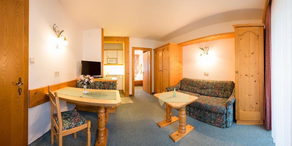 Pension Roasthof Neustift im Stubaital Δωμάτιο φωτογραφία