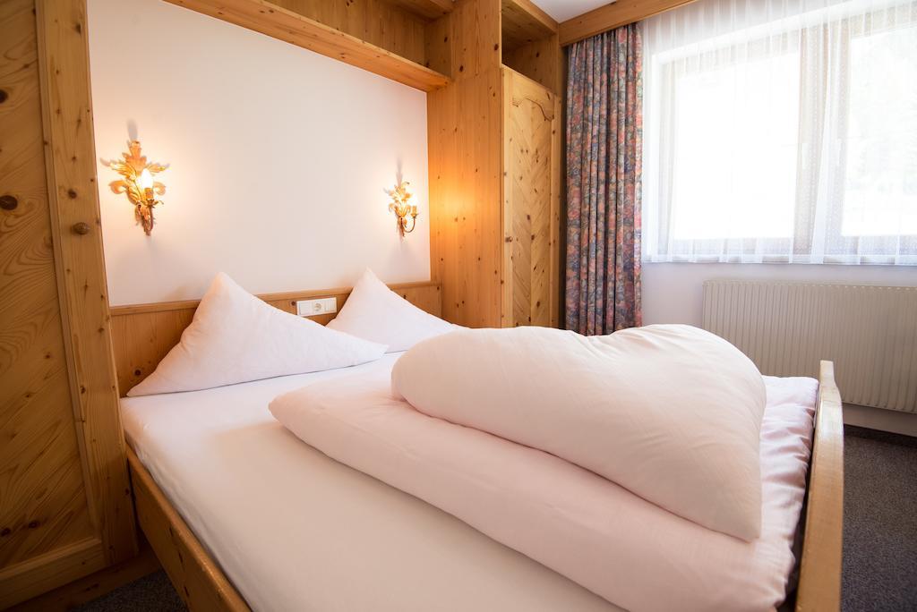 Pension Roasthof Neustift im Stubaital Εξωτερικό φωτογραφία